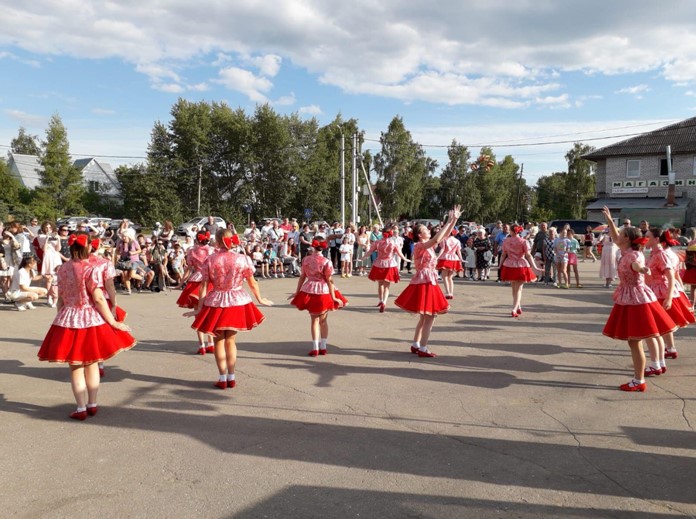 13 августа, на центральной площади с.Филипповское, прошёл долгожданный праздник- ДЕНЬ СЕЛА!